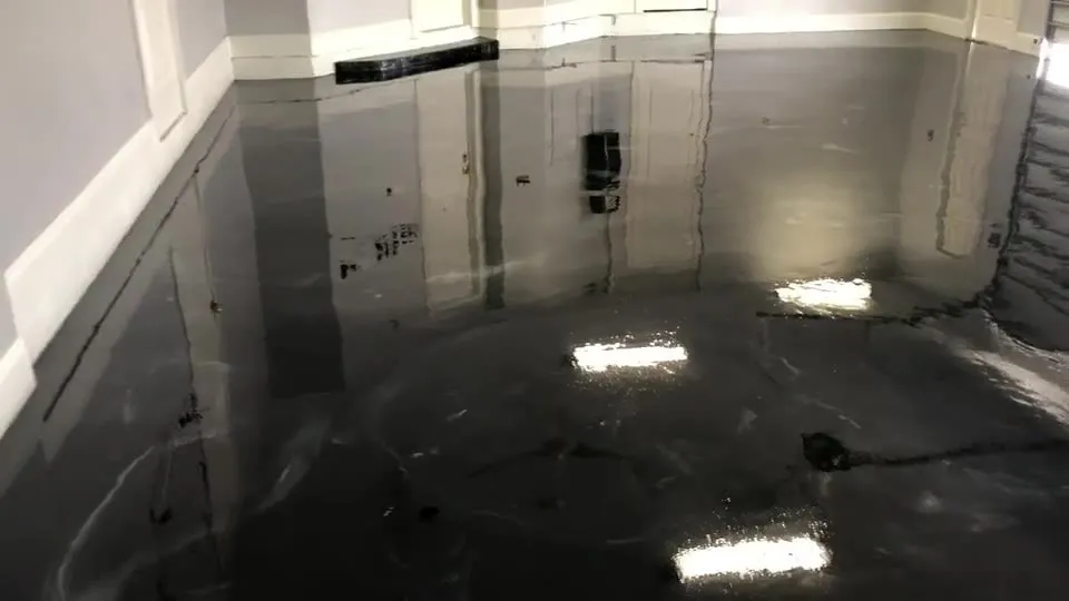 Dark floor walk-through